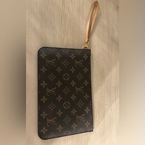 AUTHENTIC Louis Vuitton Monogram Wristlet/ Clutch neverful pouch